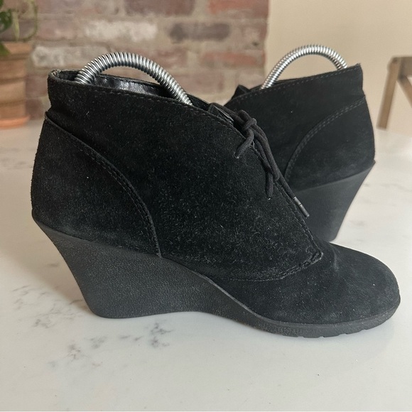 White Mountain Shoes - White Mountain Kahlua Women's Black Suede Wedge Booties Size 8.5-SH16